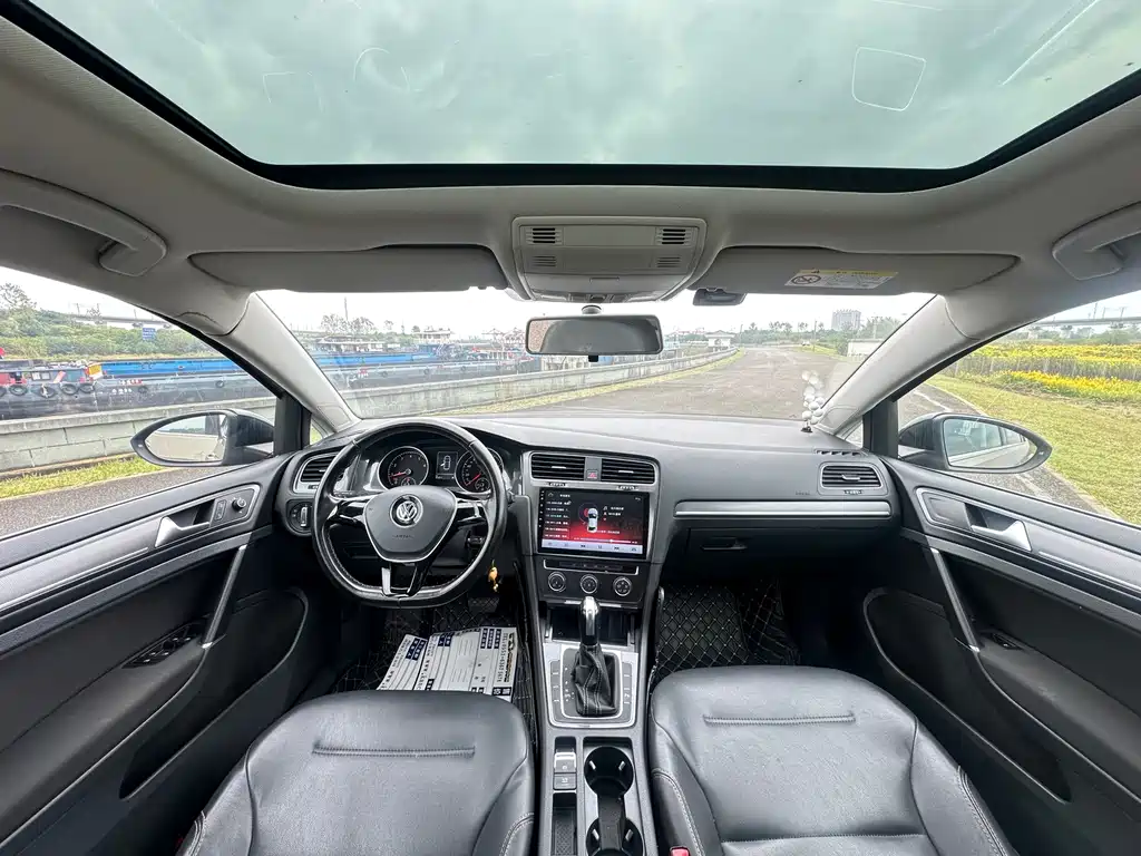 Volkswagen Golf — миниатюра 7