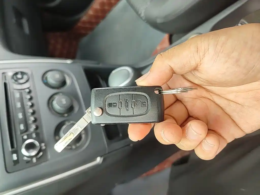 Peugeot 308 — миниатюра 9