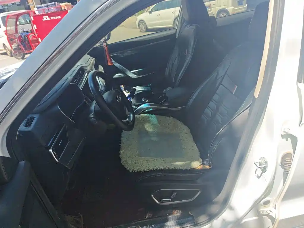 Geely Boyue — миниатюра 11