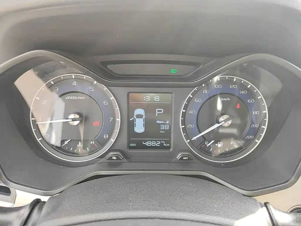 Geely Vision X3 — миниатюра 12