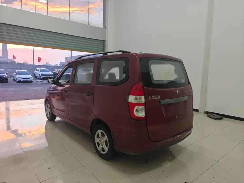 Wuling Hongguang — миниатюра 14