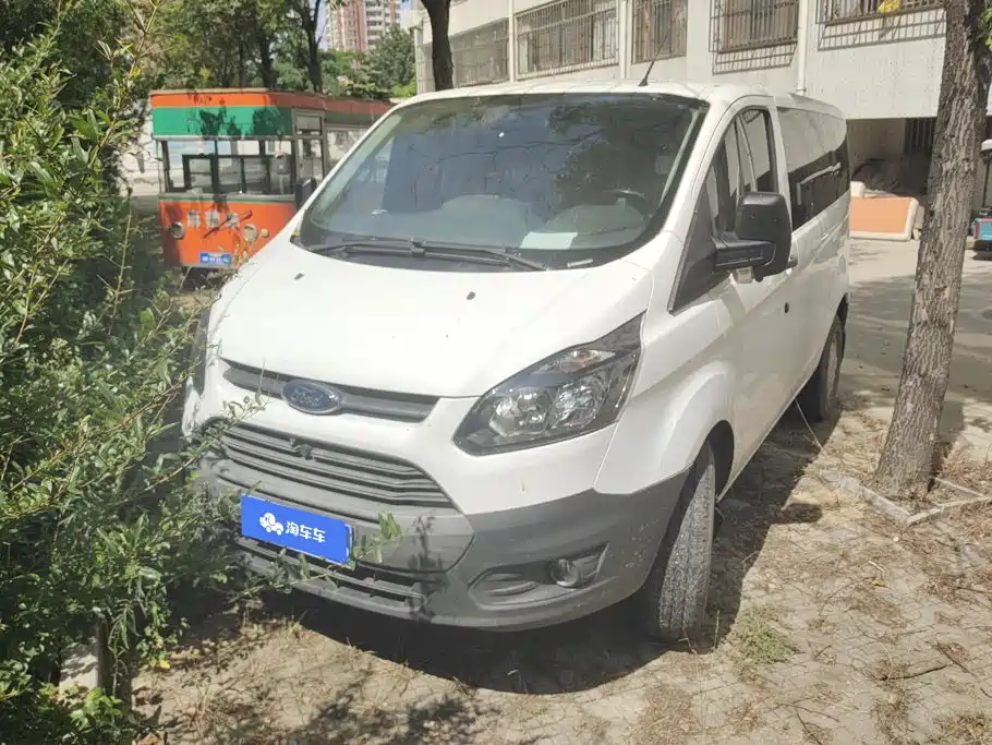 Ford Transit — миниатюра 2