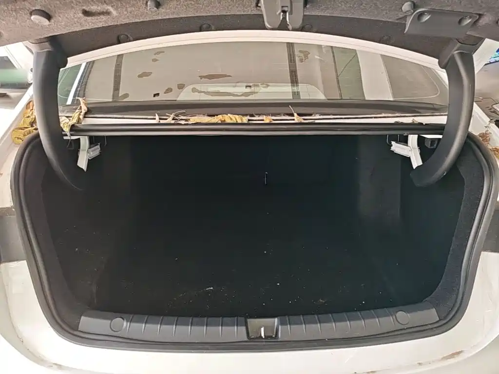 BYD Seal 05 DM-i — миниатюра 19