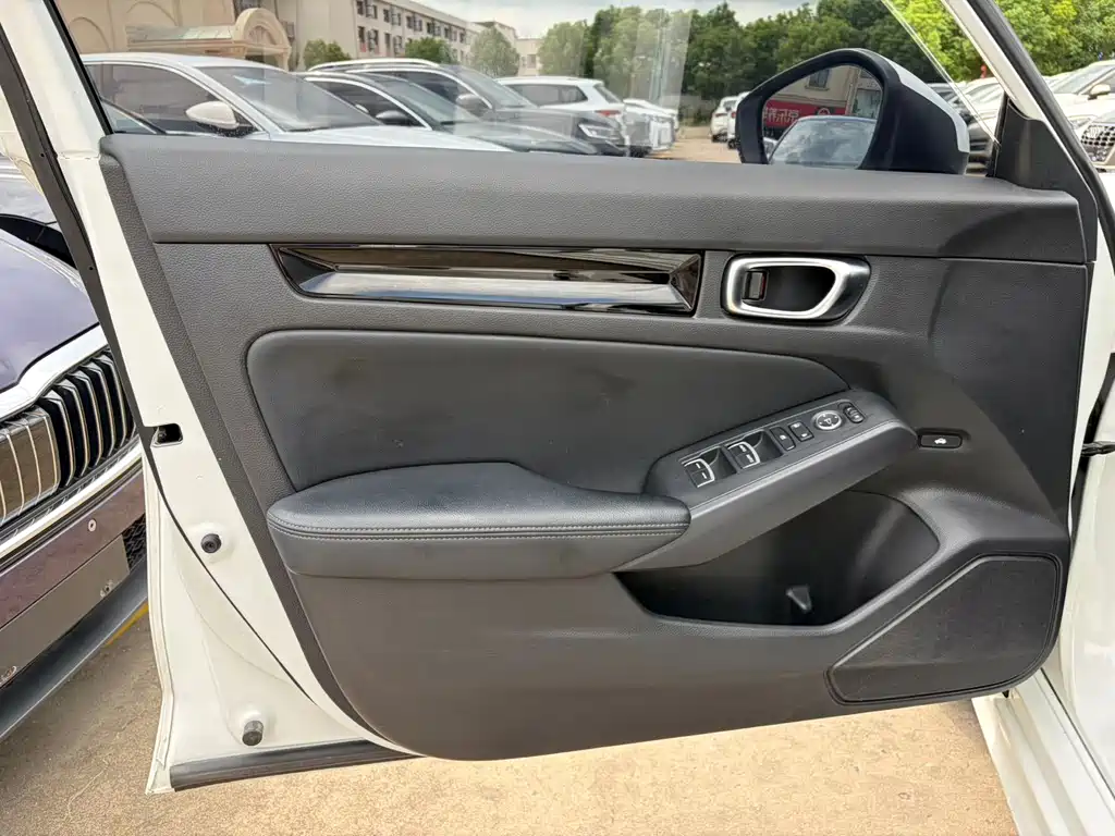 Honda Civic — миниатюра 16