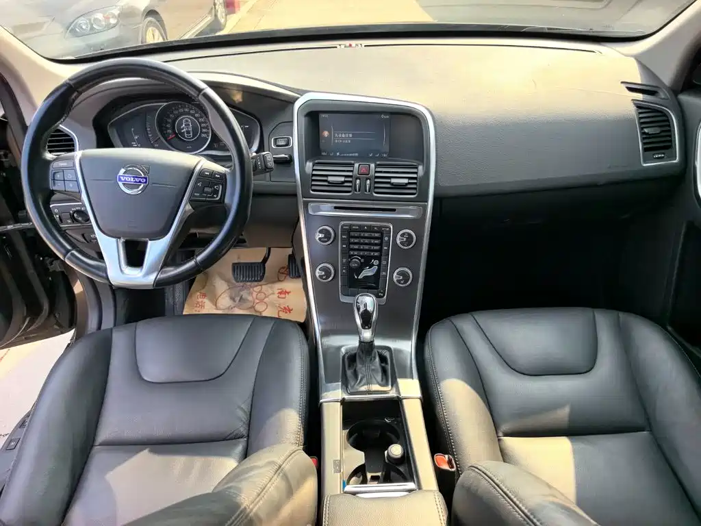 Volvo XC60 (Import) — миниатюра 12