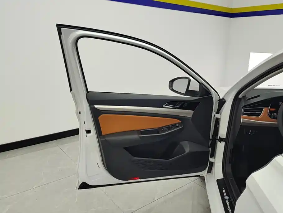 Volkswagen Bora — миниатюра 7