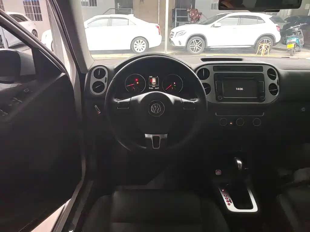 Volkswagen Tiguan — миниатюра 11
