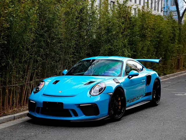 Porsche 911