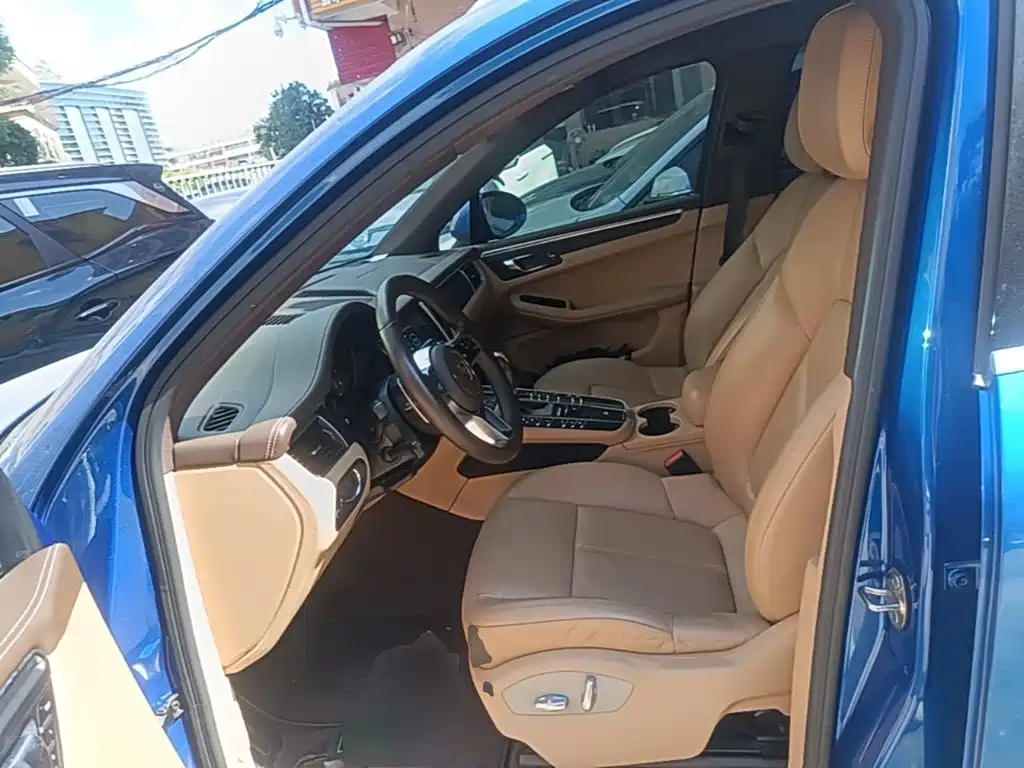 Porsche Macan — миниатюра 15