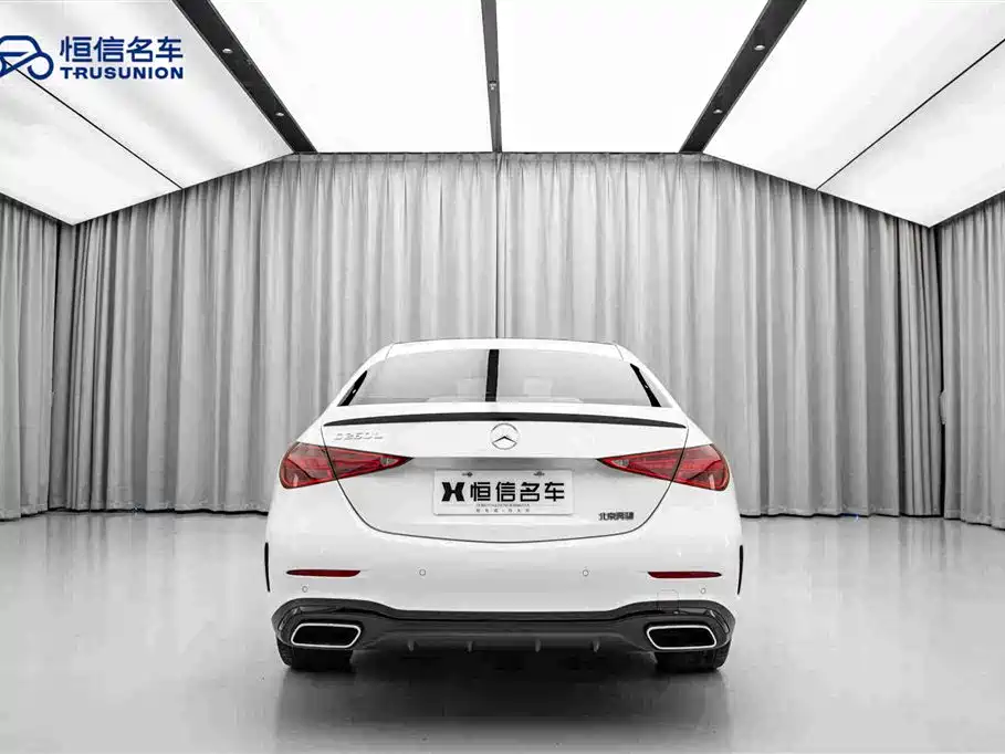 Mercedes-Benz C-Class — миниатюра 6