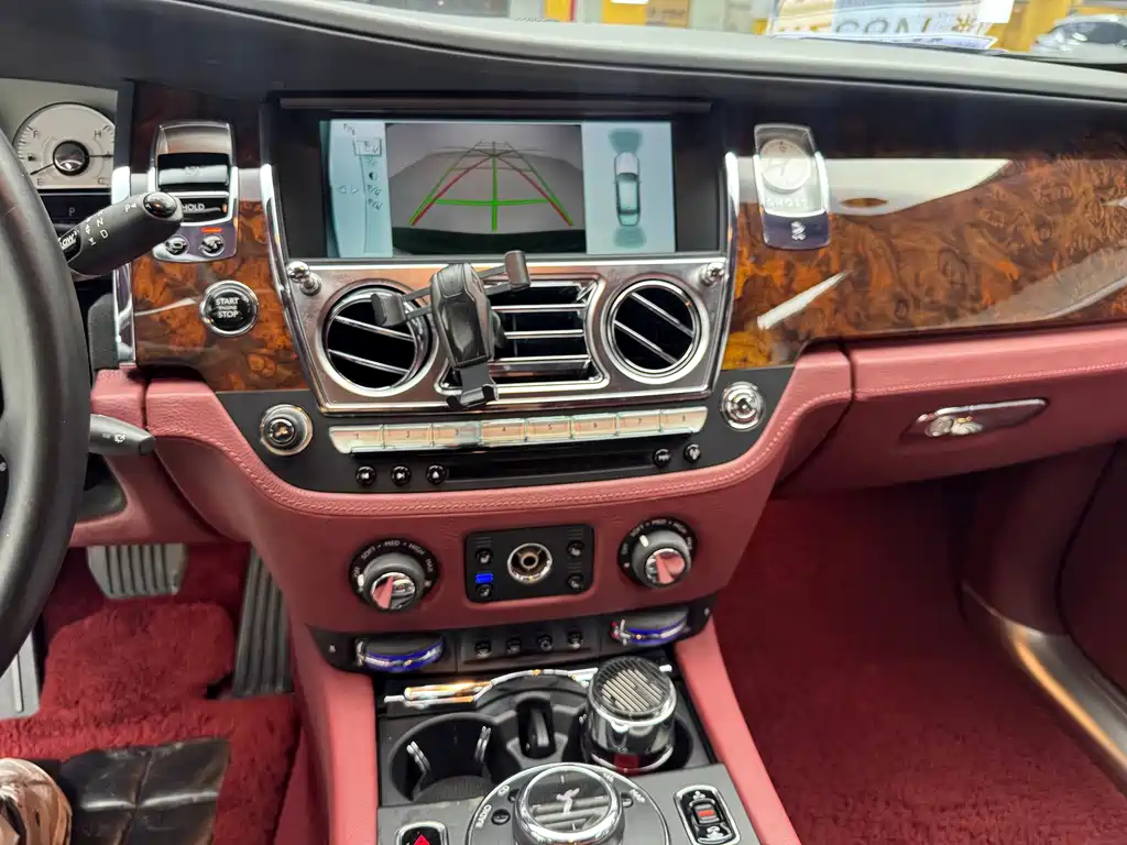 Rolls-Royce Ghost — миниатюра 7