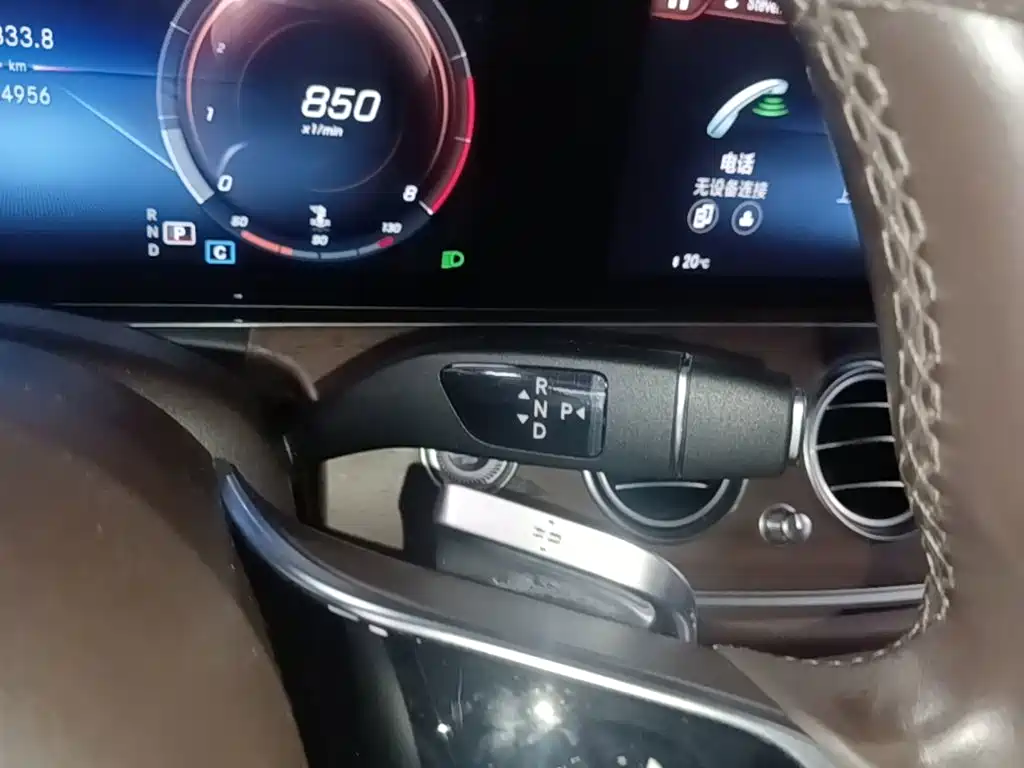 Mercedes-Benz E-Class — миниатюра 14