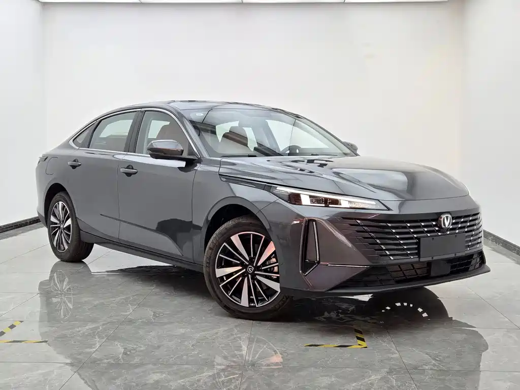 Changan Побег PHEV — миниатюра 3