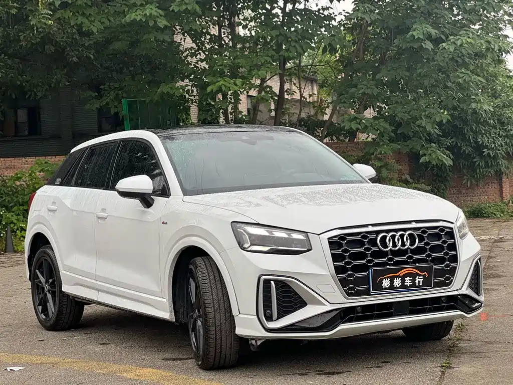 Audi Q2L — миниатюра 3