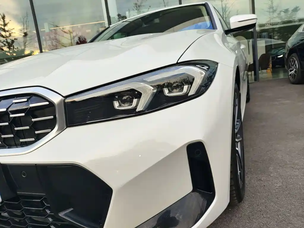 BMW 3 Series — миниатюра 24