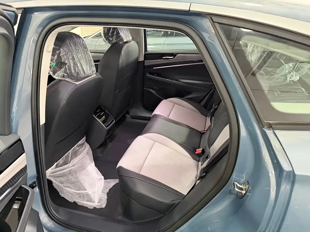 Volkswagen ID.7 VIZZION — миниатюра 5