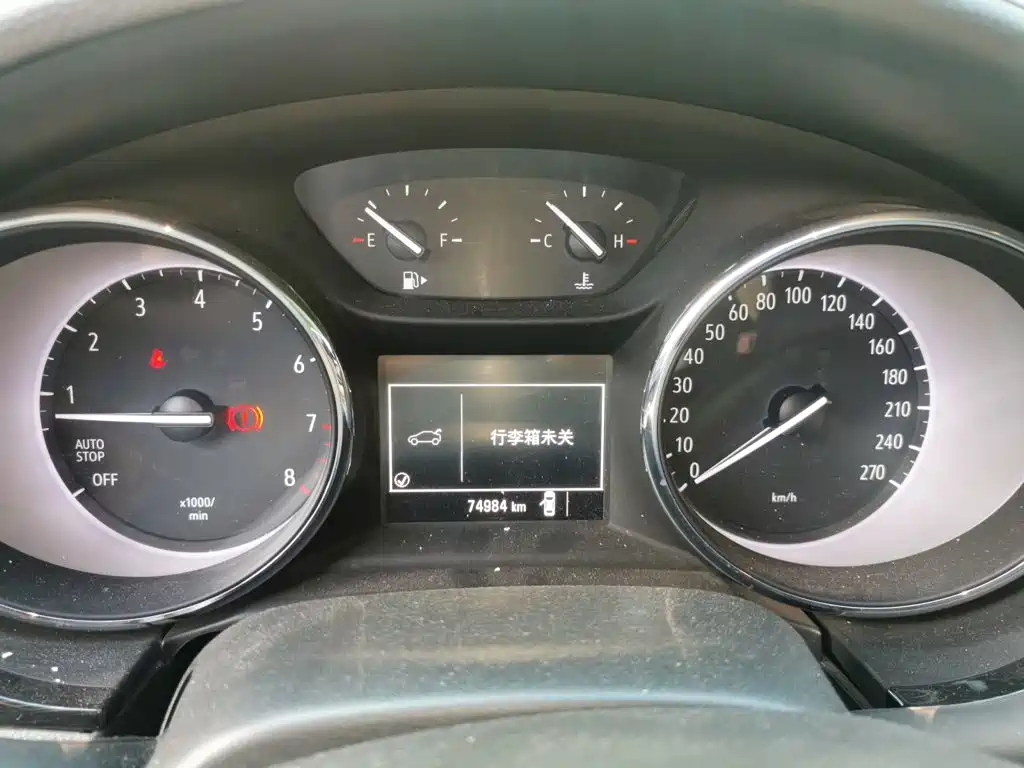 Buick Verano — миниатюра 12