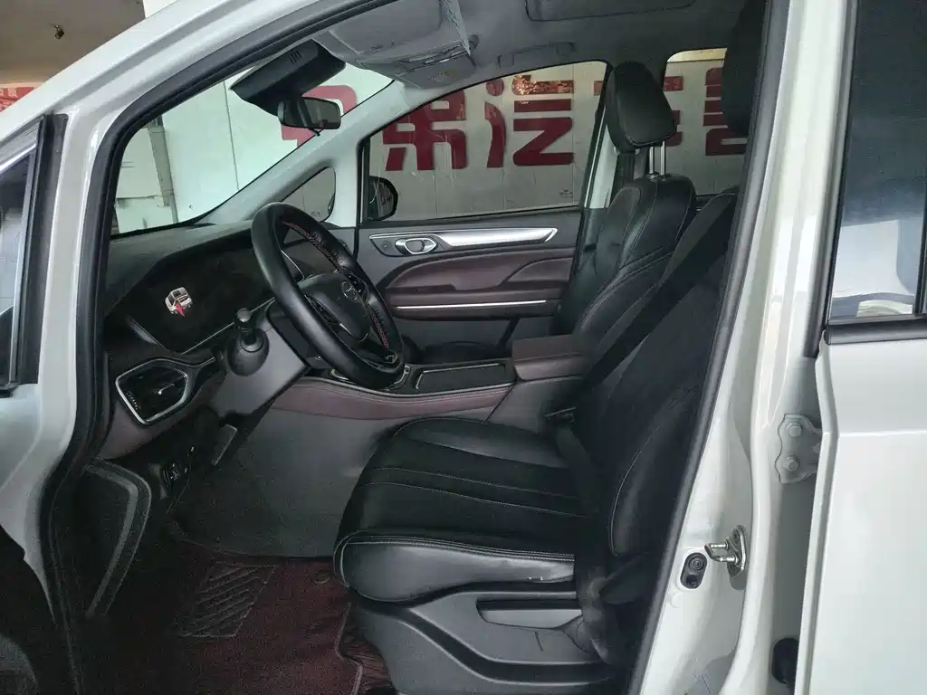 GAC Motor Trumpchi M6 — миниатюра 10