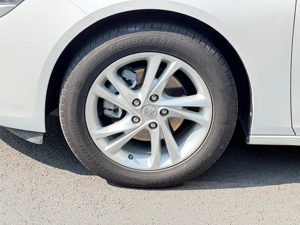 Buick Regal 2024 25T