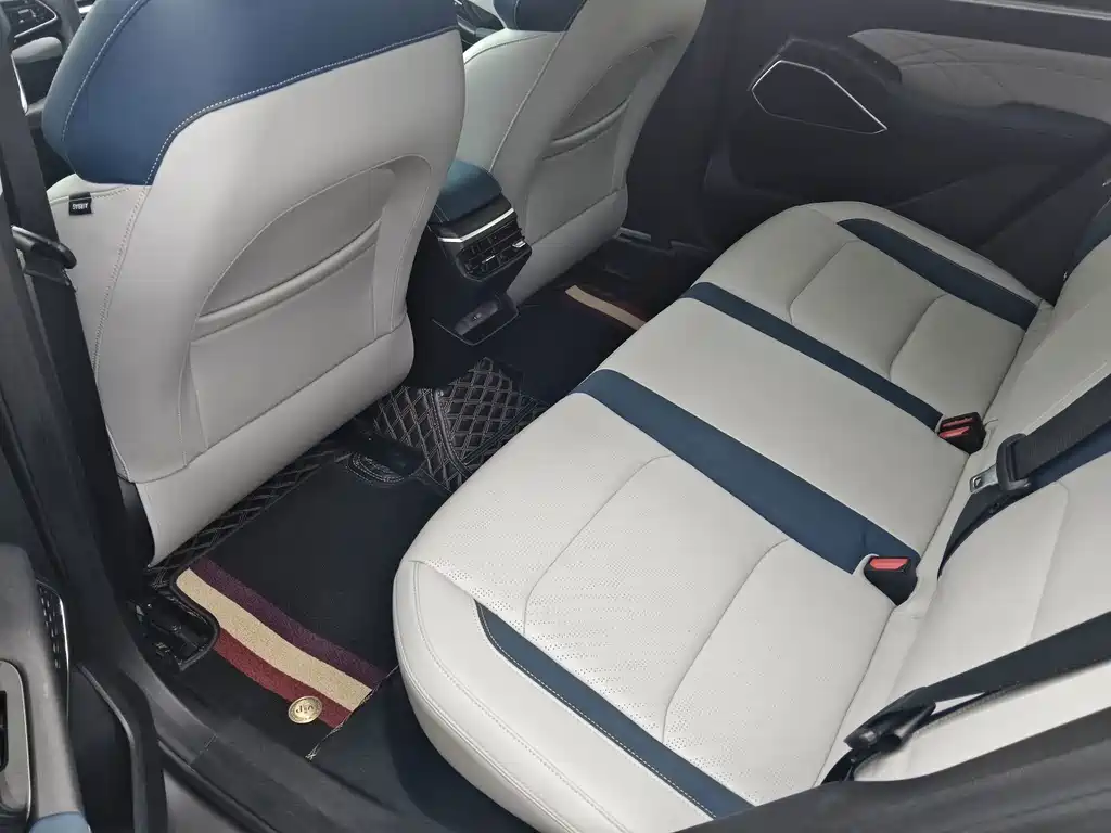 Geely Emgrand — миниатюра 14