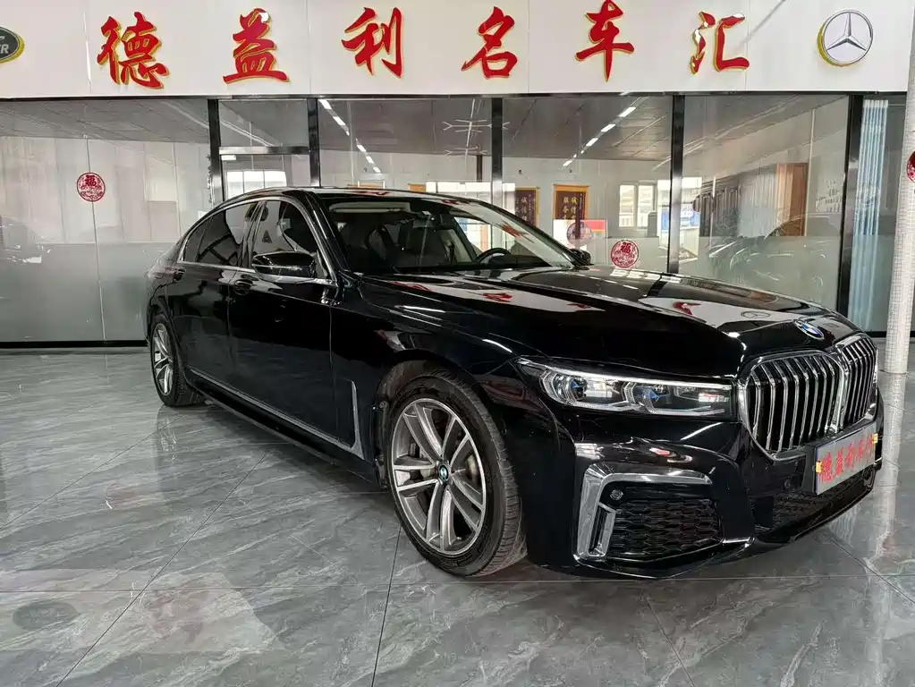 BMW 7 SERIES