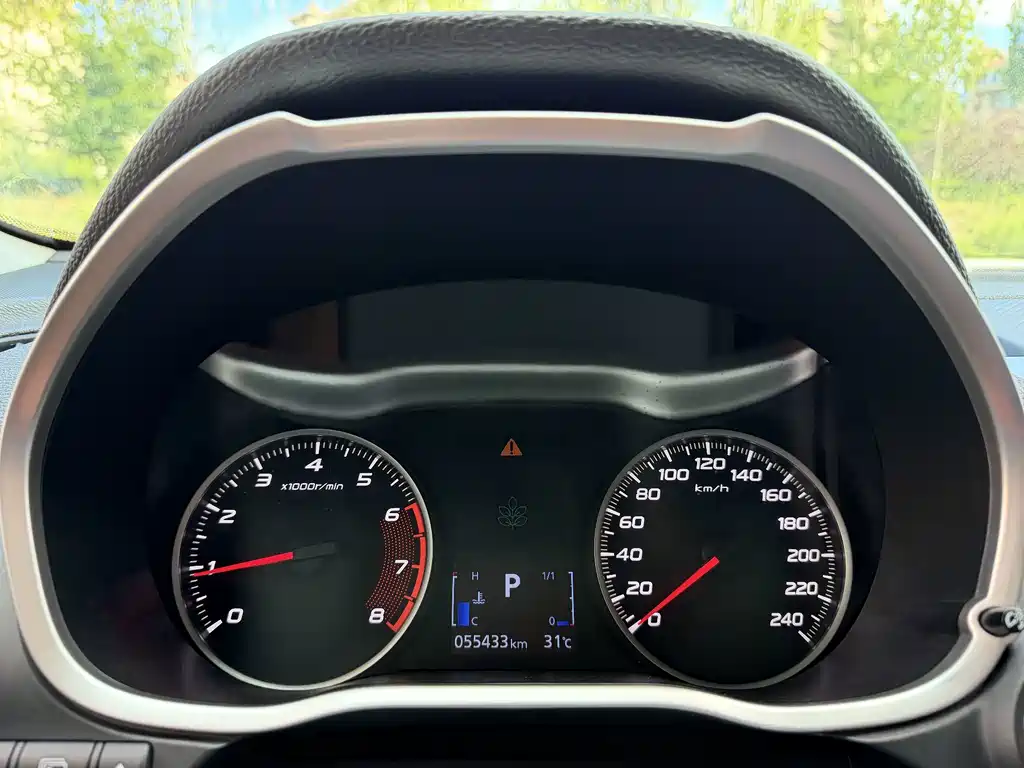 Mitsubishi Eclipse Cross — миниатюра 9