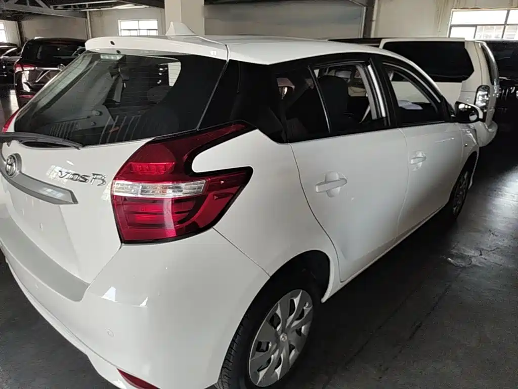 Toyota Vios FS — миниатюра 7