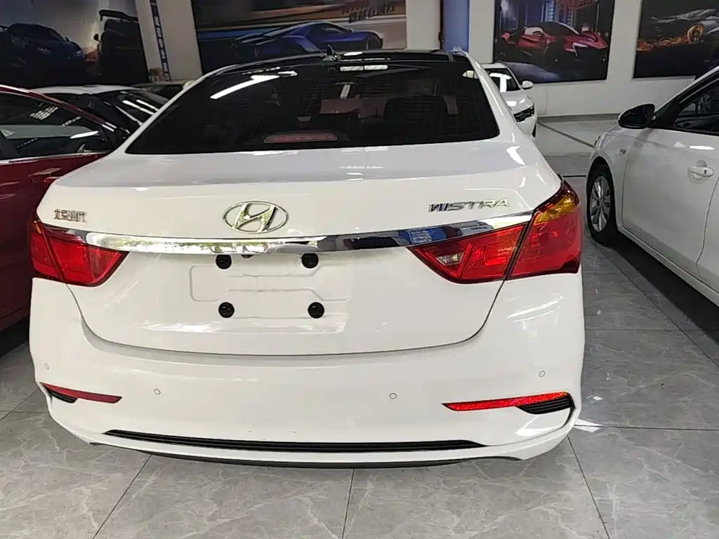 Hyundai Mistra — миниатюра 6