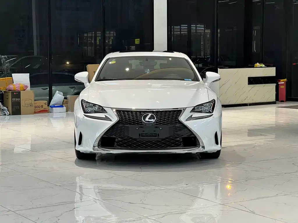 Lexus RC — миниатюра 2