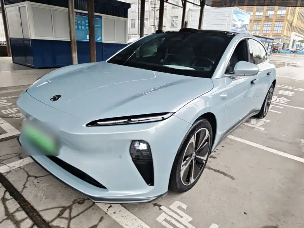 NIO ET5T — миниатюра 2