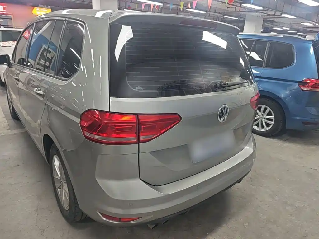 Volkswagen Touran — миниатюра 6