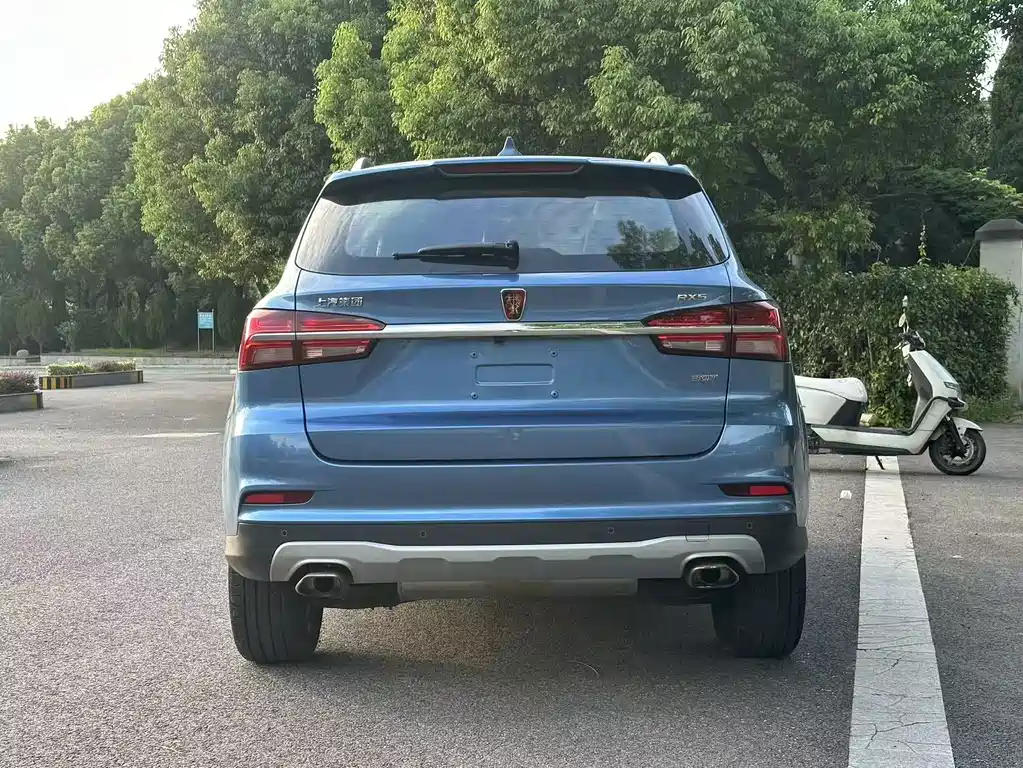 Roewe RX5 — миниатюра 4