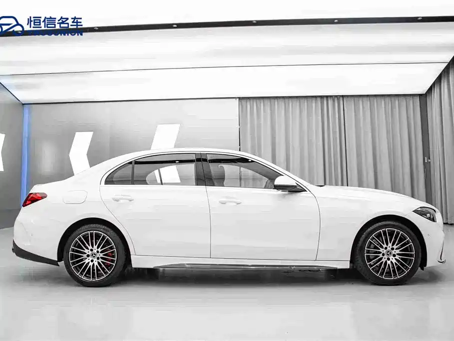Mercedes-Benz C-Class — миниатюра 4