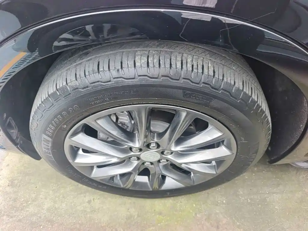 Buick Enclave — миниатюра 23