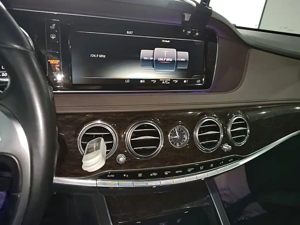 Mercedes-Benz S-Class — миниатюра 13