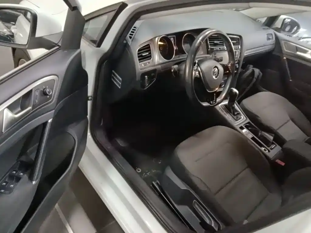Volkswagen Golf — миниатюра 16