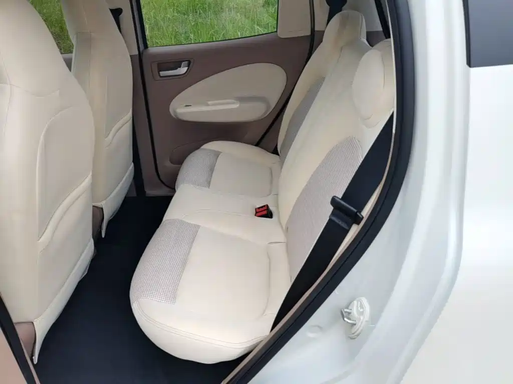 Wuling MINIEV — миниатюра 17