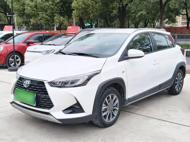 Toyota Yaris L