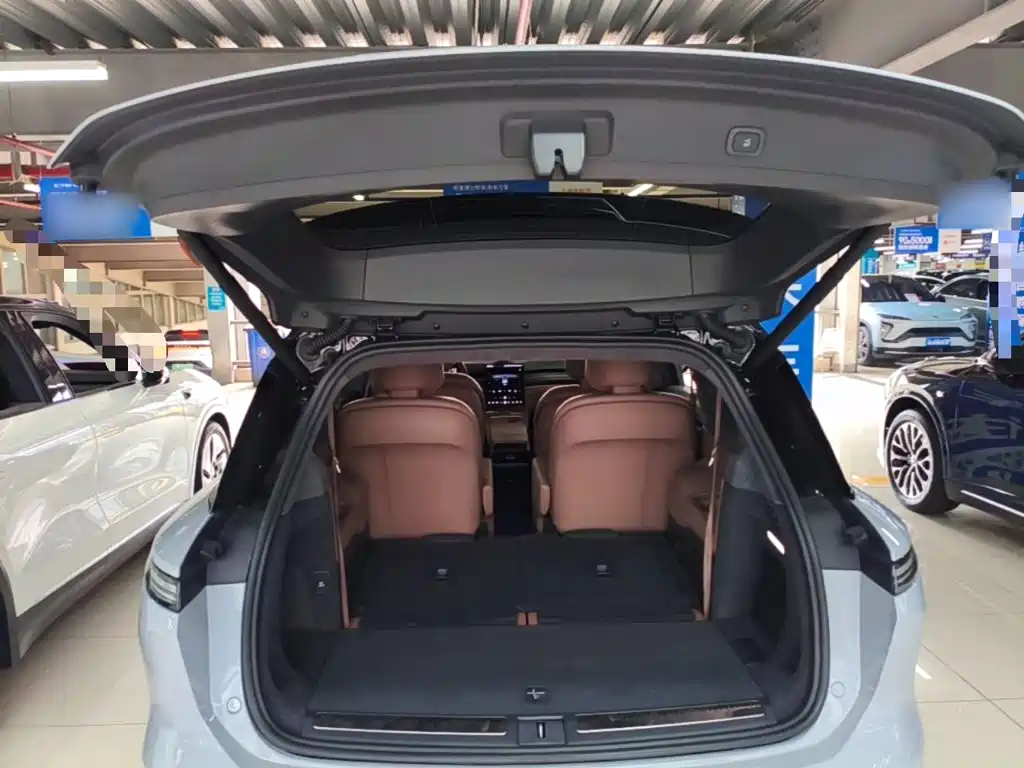 NIO ES8 — миниатюра 19