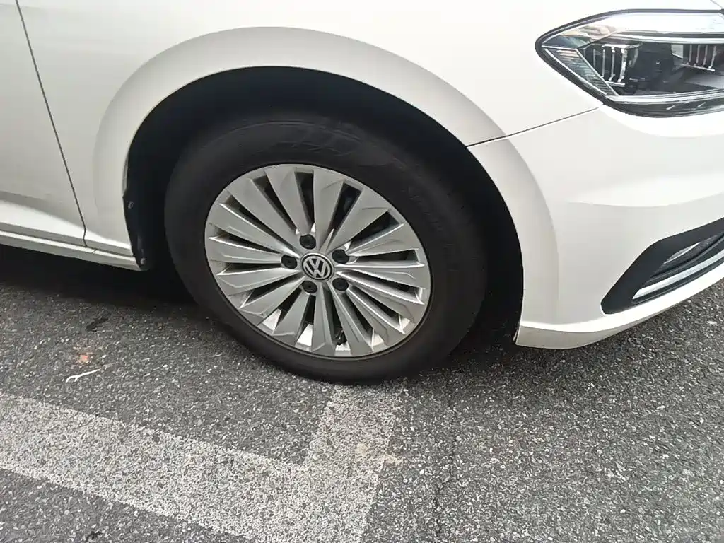 Volkswagen Lavida — миниатюра 8