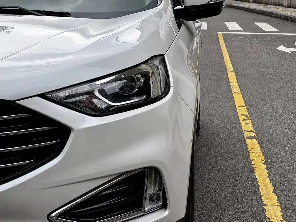 Ford Edge — миниатюра 4