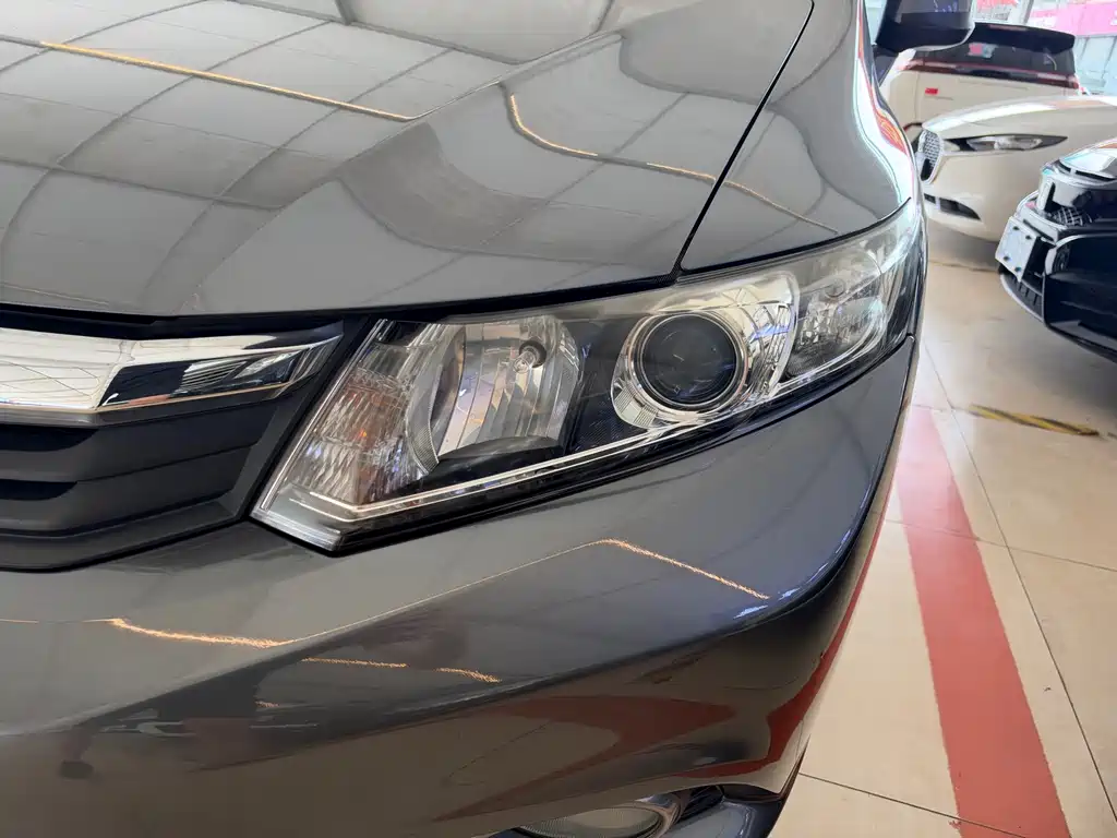Honda Civic — миниатюра 4