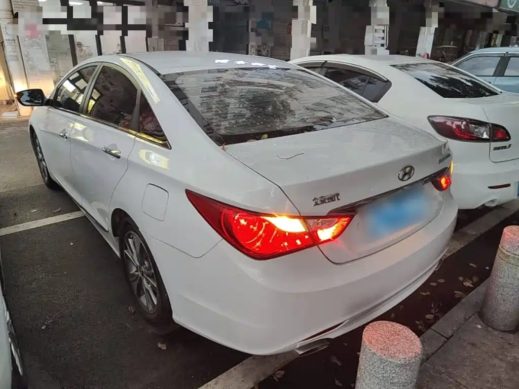 Hyundai Sonata — миниатюра 5