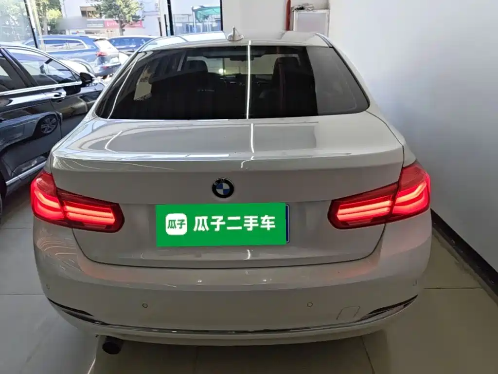 BMW 3 Series — миниатюра 6