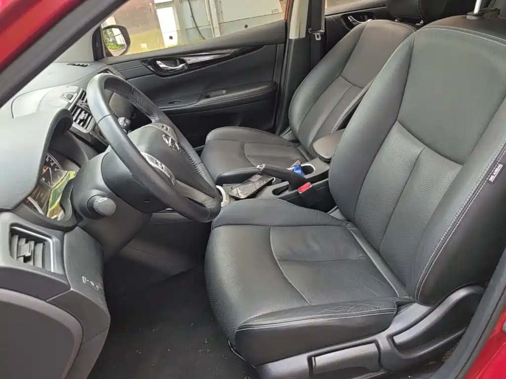 Nissan Tiida — миниатюра 15