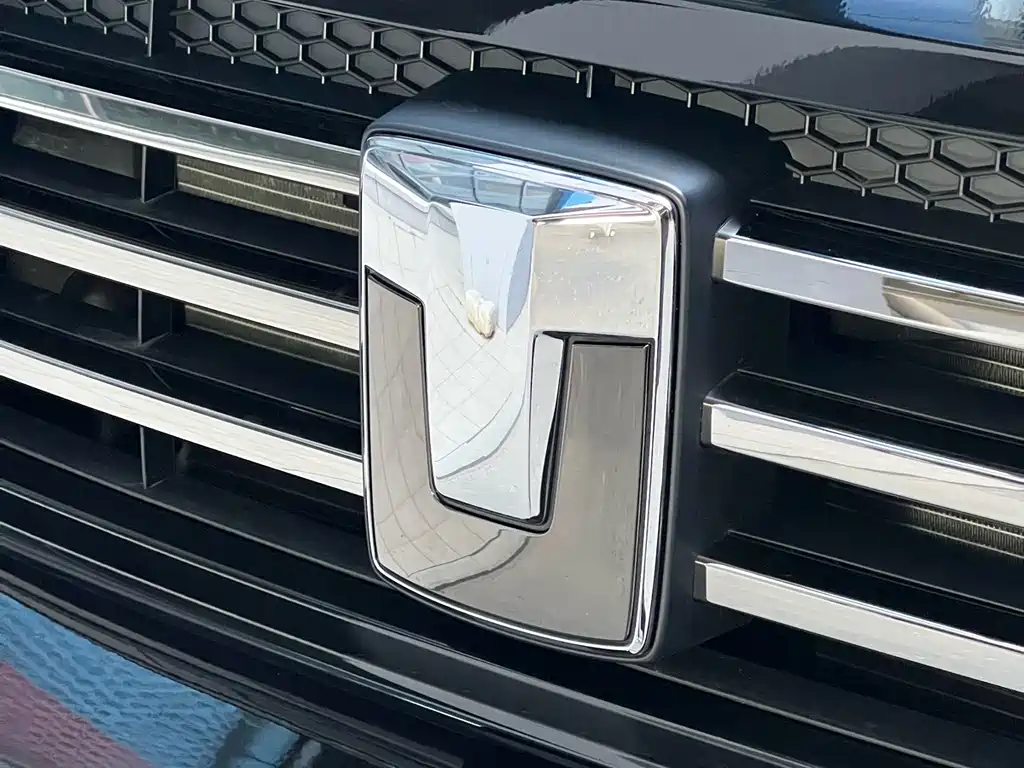 TANK TANK 700 NEW ENERGY