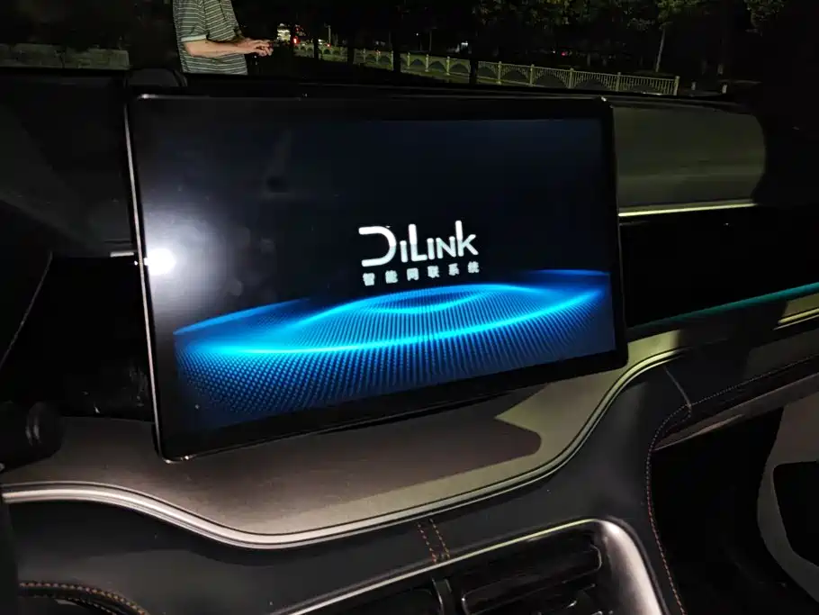 BYD PLUS New Energy — миниатюра 13