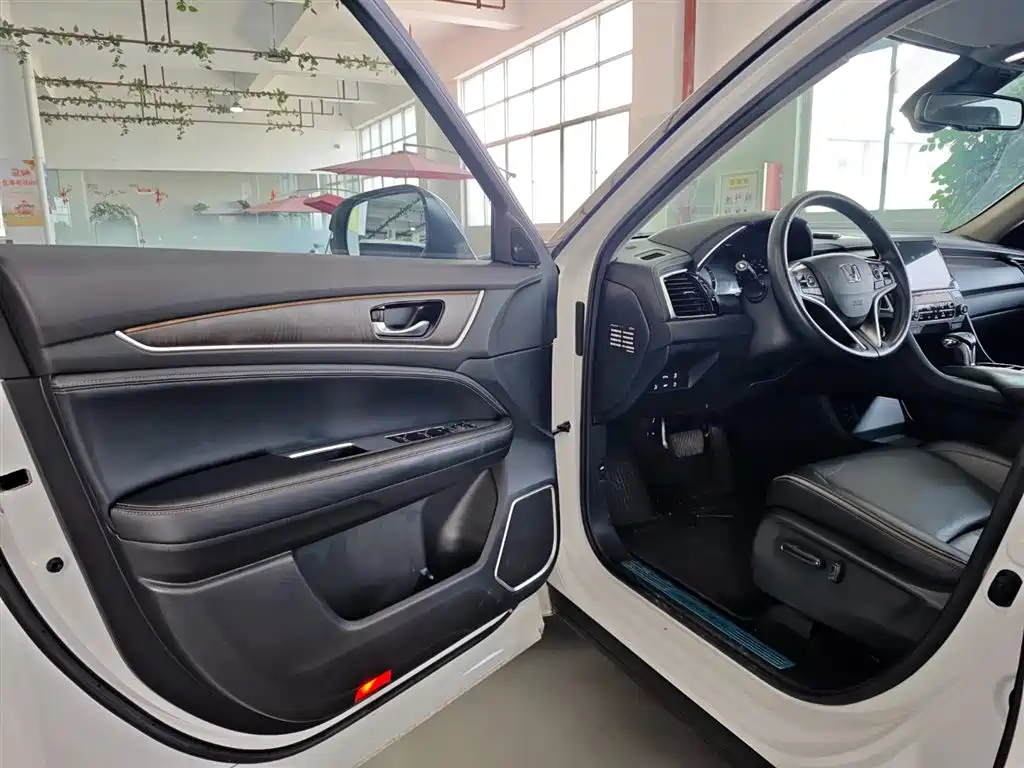 Honda Avancier 2020 240TURBO Premium
