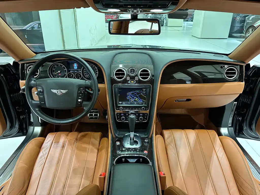 Bentley Flying Spur — миниатюра 21