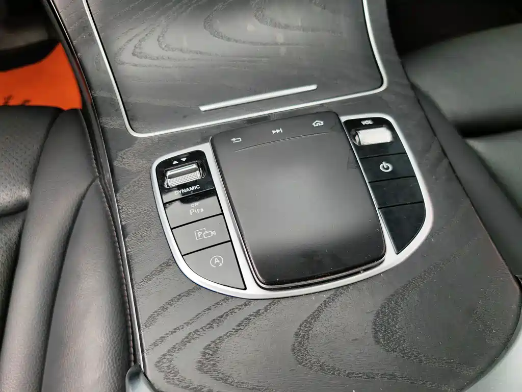 Mercedes-Benz C-Class (Import) — миниатюра 17